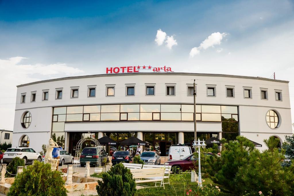 Hotel Arta